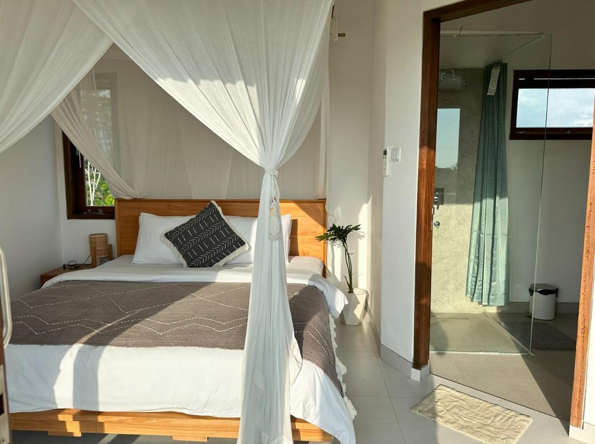 Three Palms Surf & Stay Medewi Airsatang Εξωτερικό φωτογραφία