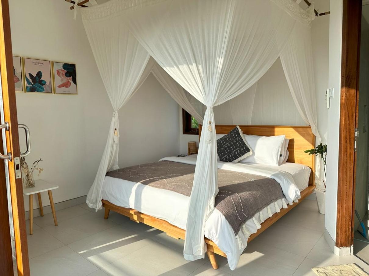 Three Palms Surf & Stay Medewi Airsatang Εξωτερικό φωτογραφία